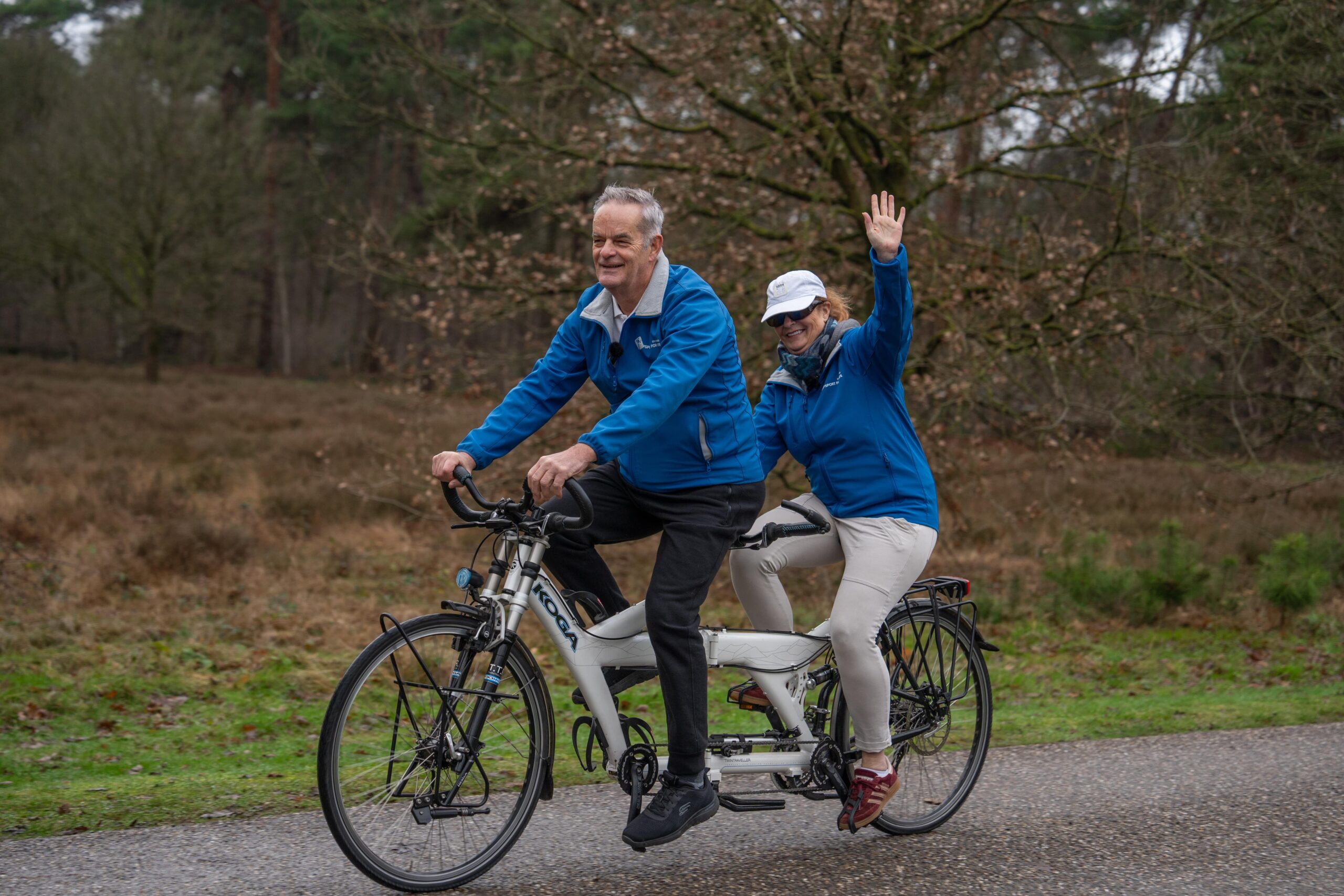 tandem-for-life-zwaaien